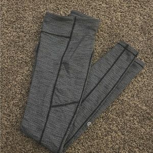 Lululemon 
Fits a Size Extra Small
In great condition!
